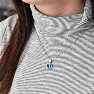 EG1008-Q Stříbrný přívěšek rivoli Crystals from Swarovski® Aqua