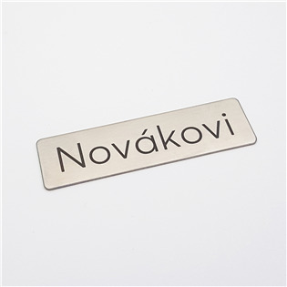 DD0002-ST Dveřní tabulka / jmenovka s laserovou rytinou textu